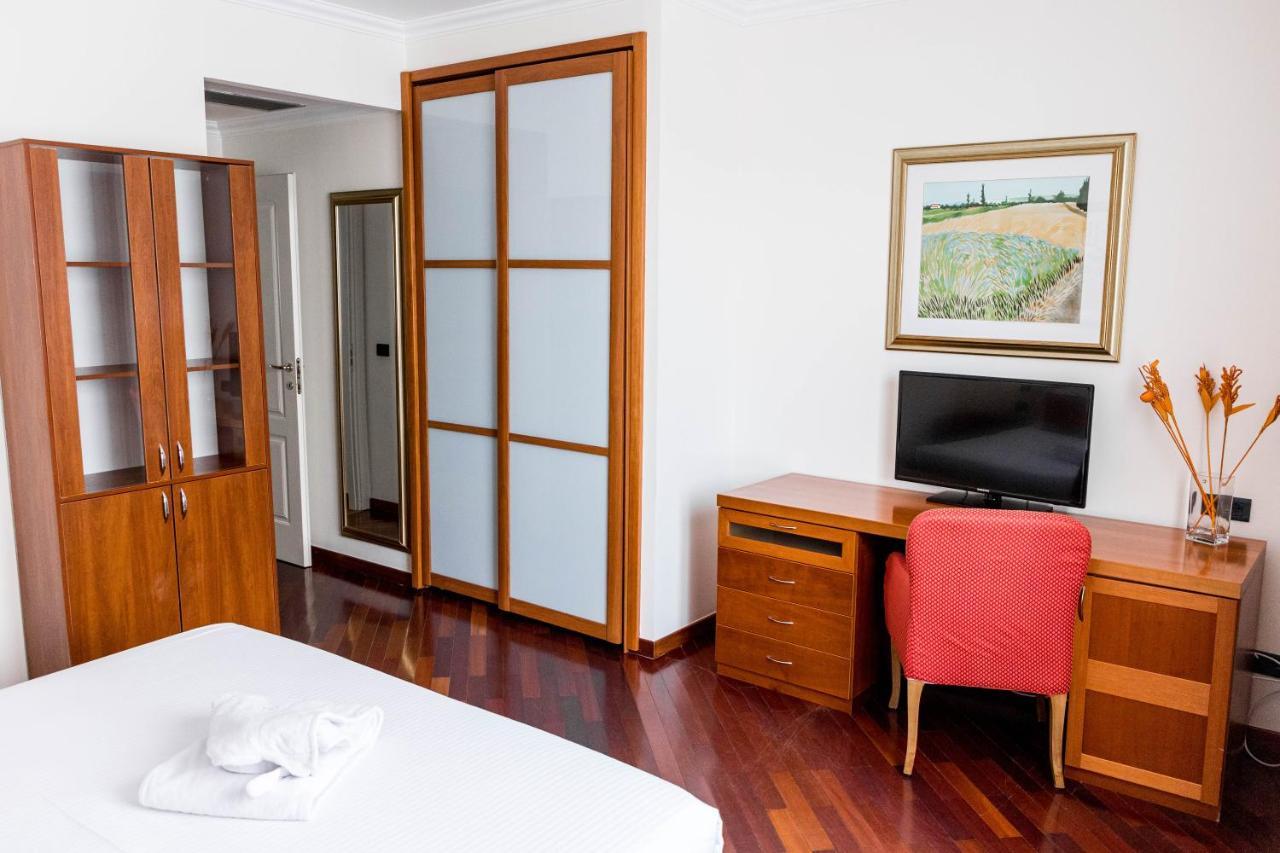 Hotel Pushkin Uralsk Dış mekan fotoğraf