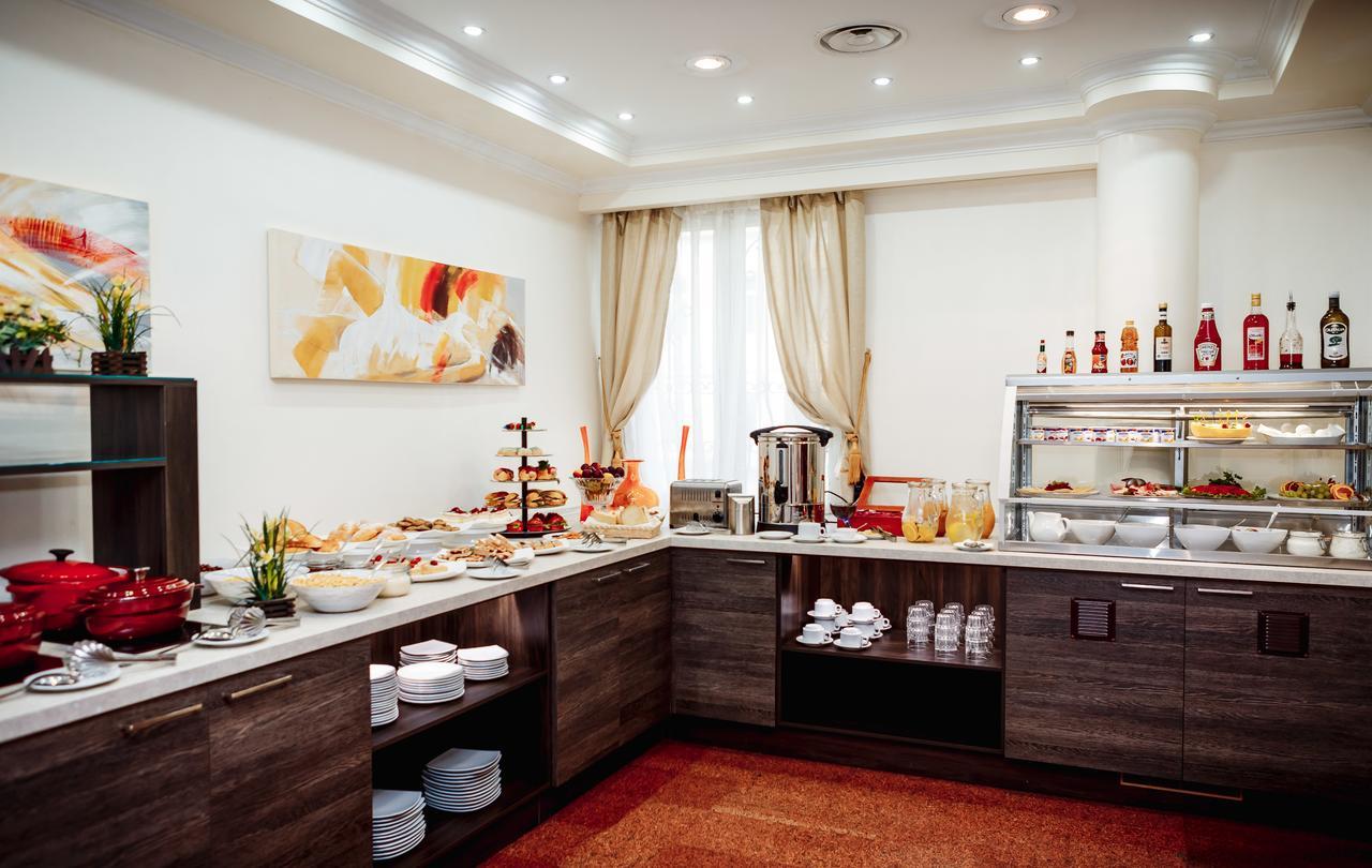 Hotel Pushkin Uralsk Dış mekan fotoğraf