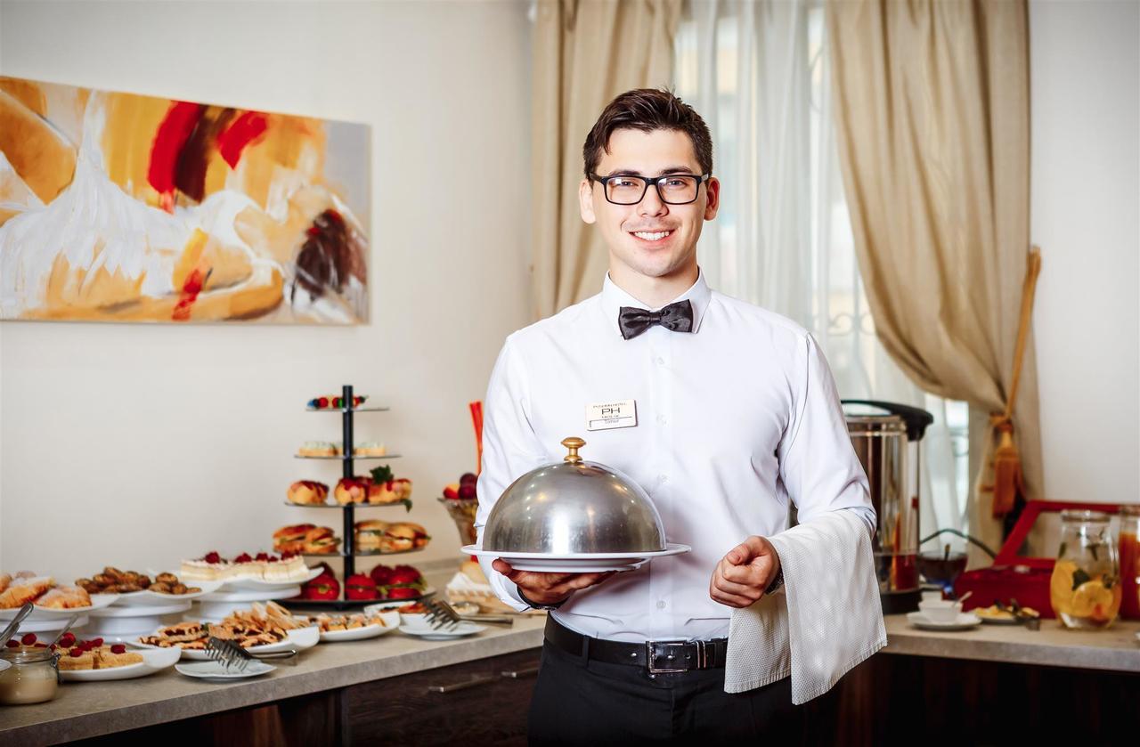 Hotel Pushkin Uralsk Dış mekan fotoğraf
