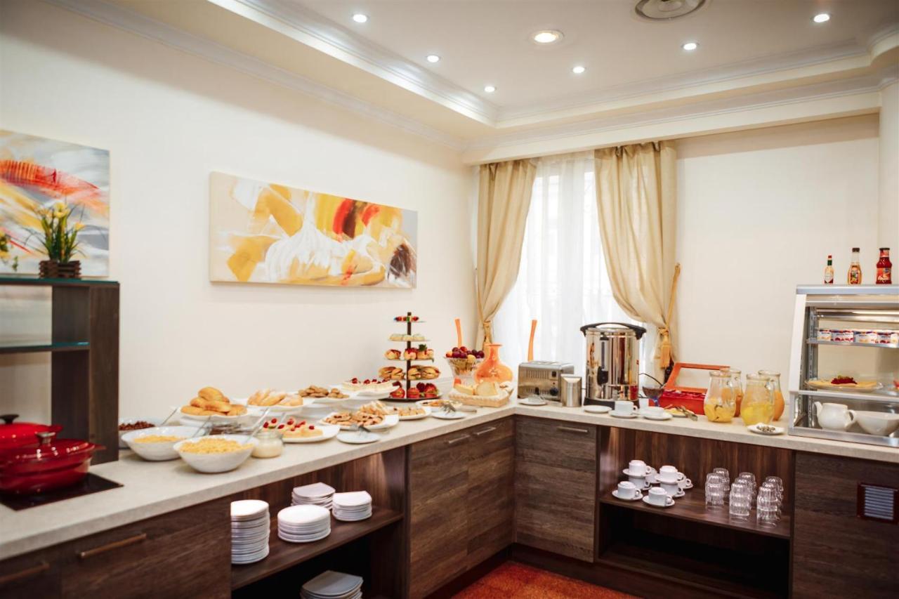 Hotel Pushkin Uralsk Dış mekan fotoğraf