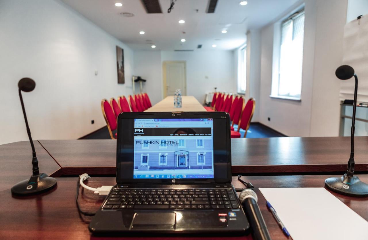 Hotel Pushkin Uralsk Dış mekan fotoğraf